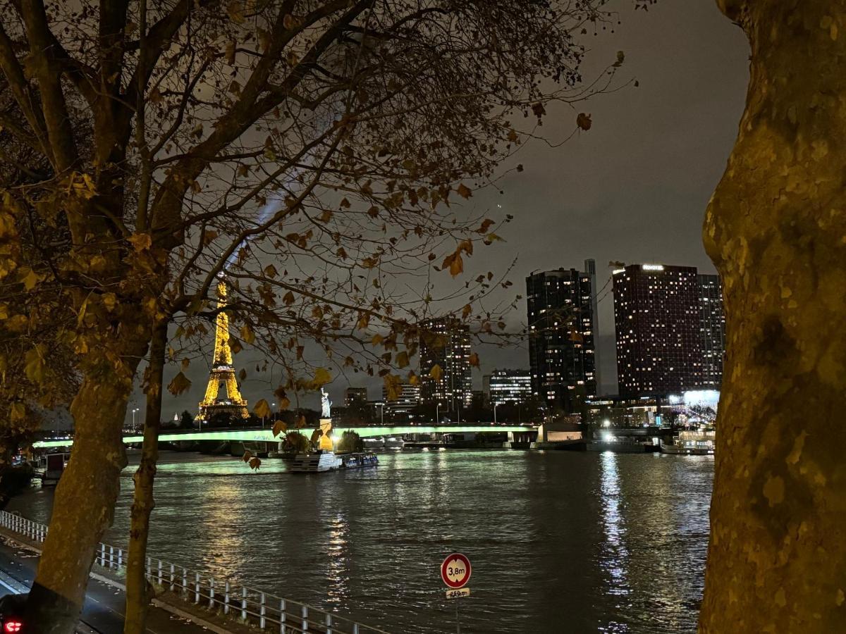 Appartement Vue Tour Eiffel Paris 16 Eme Exterior foto